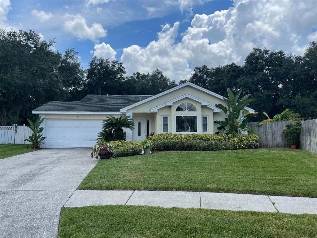 2915 WILDER CREEK CIRCLE PLANT CITY, FL 33566