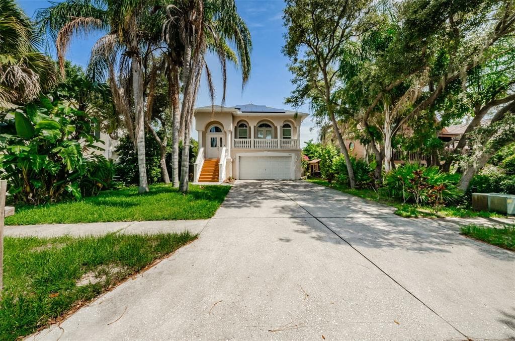 1406 POINSETTIA AVENUE TARPON SPRINGS, FL 34689