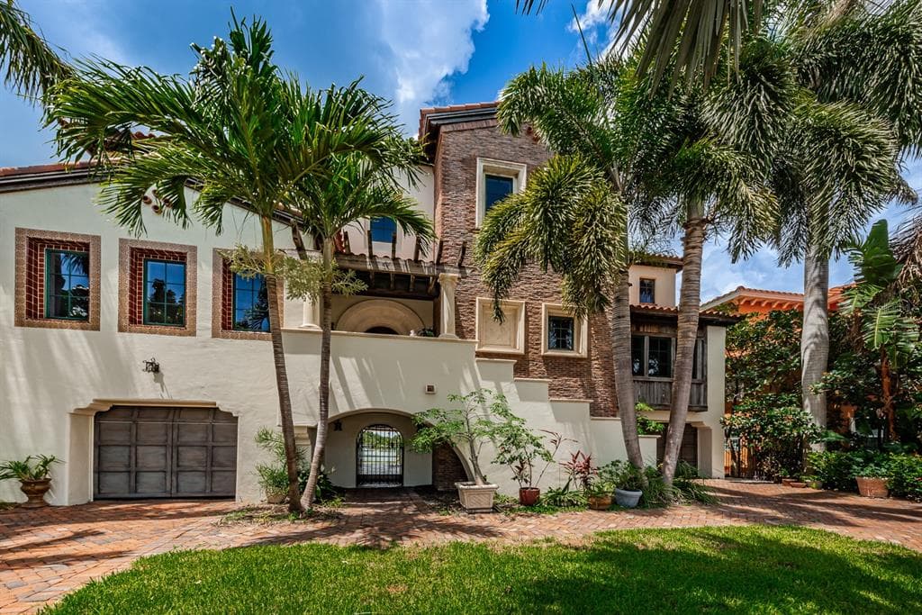7817 CAUSEWAY BOULEVARD N ST PETERSBURG, FL 33707
