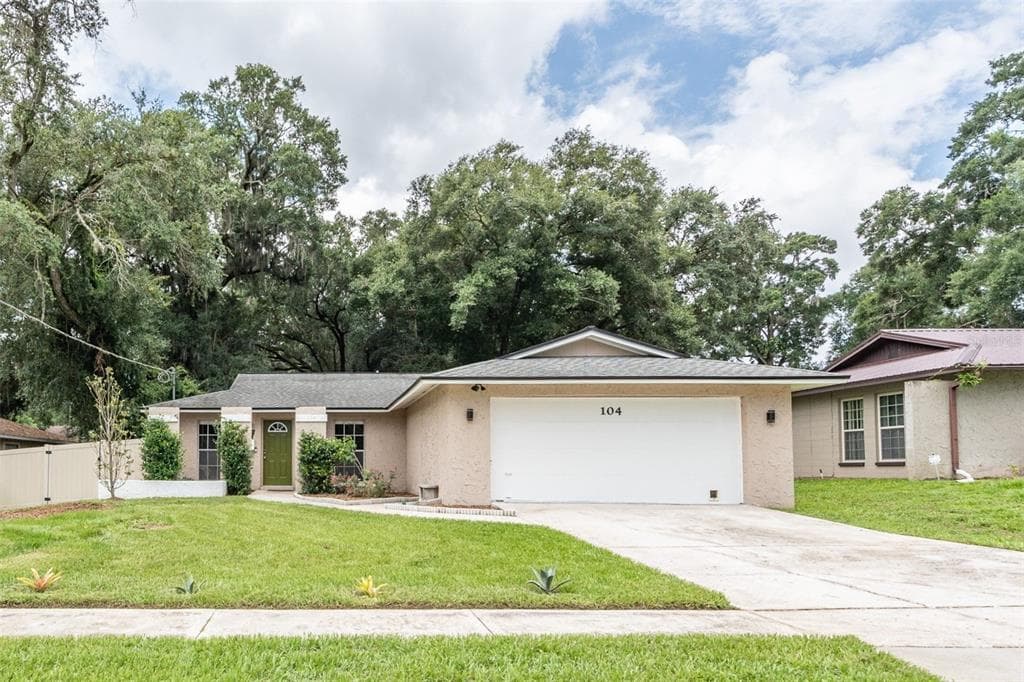 104 EUCLID AVENUE SEFFNER, FL 33584