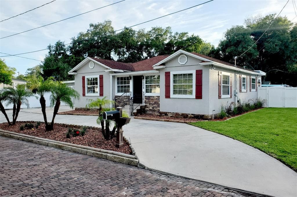 1008 N LINCOLN AVENUE TAMPA, FL 33607