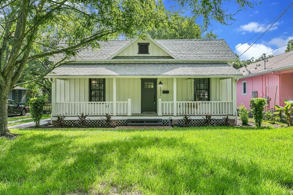 5912 N TAMPA ST TAMPA, FL 33604