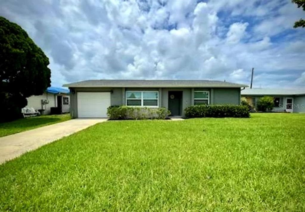 6361 ELMHURST DRIVE N PINELLAS PARK, FL 33782