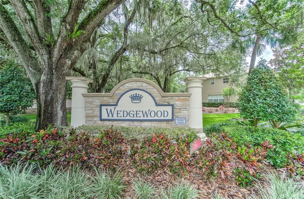 3032 ROYAL TUSCAN LANE VALRICO, FL 33594