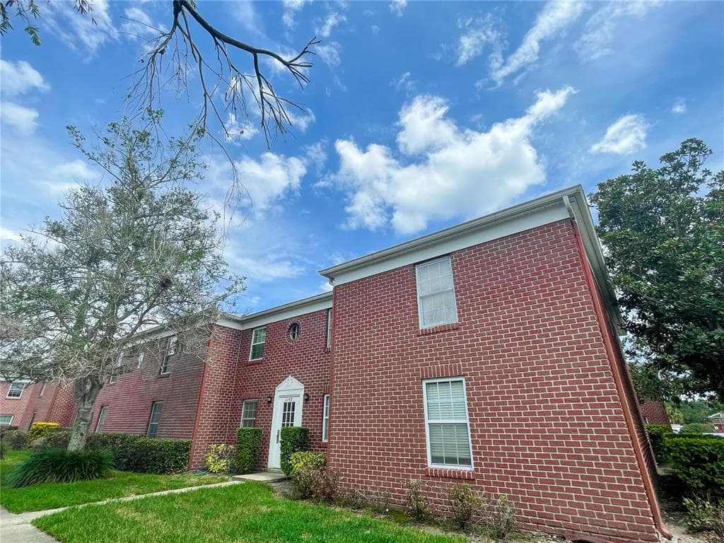 1162 84TH TERRACE UNIT 1162A ST PETERSBURG, FL 33702