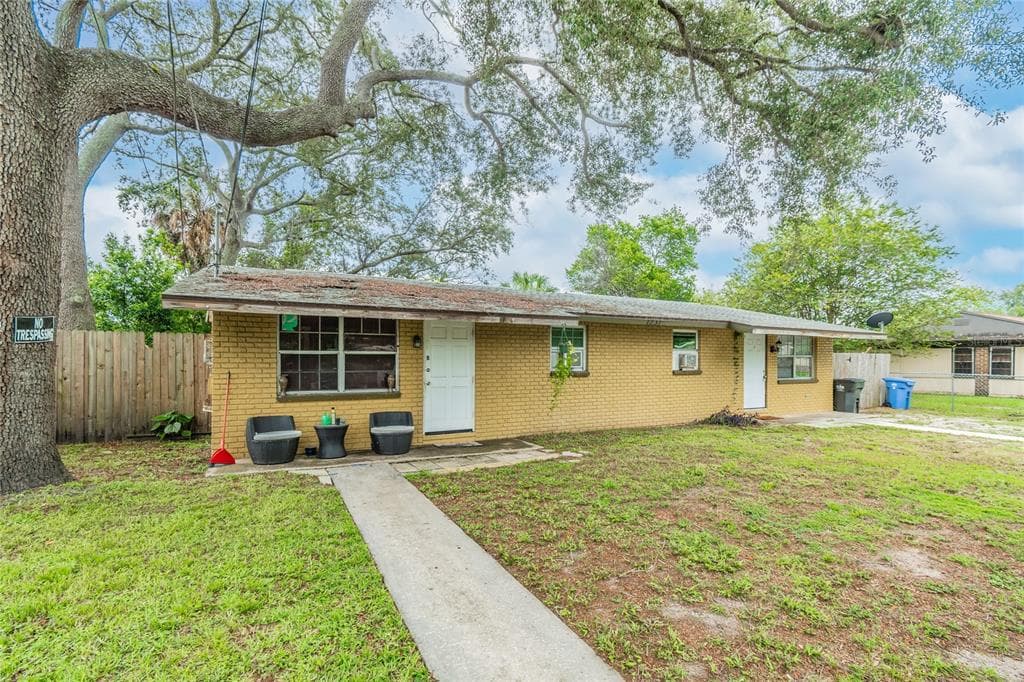 12319 N 9TH STREET UNIT AB TAMPA, FL 33612