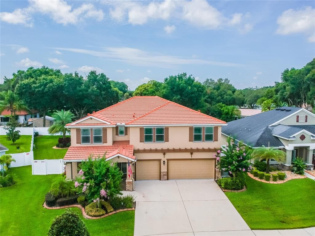 215 PARSONS WOOD DRIVE SEFFNER, FL 33584