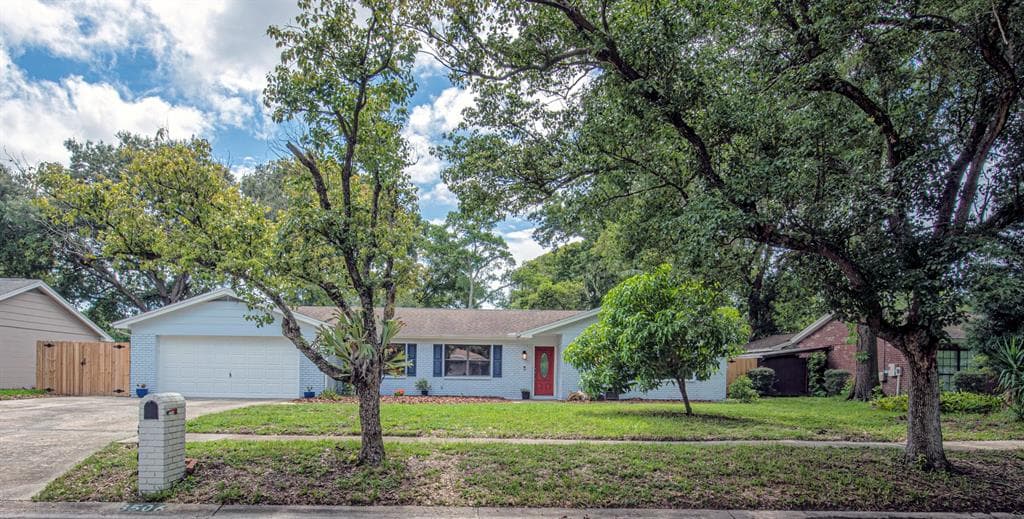 13506 LITTLE LAKE PLACE