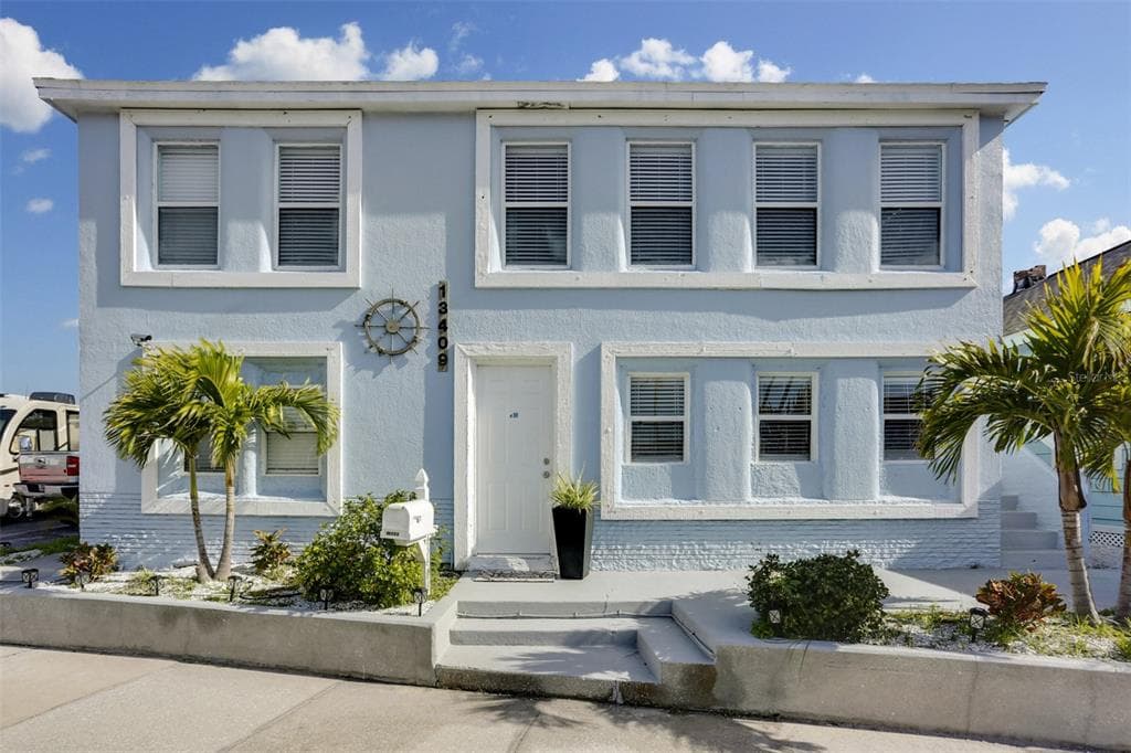 13409 GULF BOULEVARD MADEIRA BEACH, FL 33708