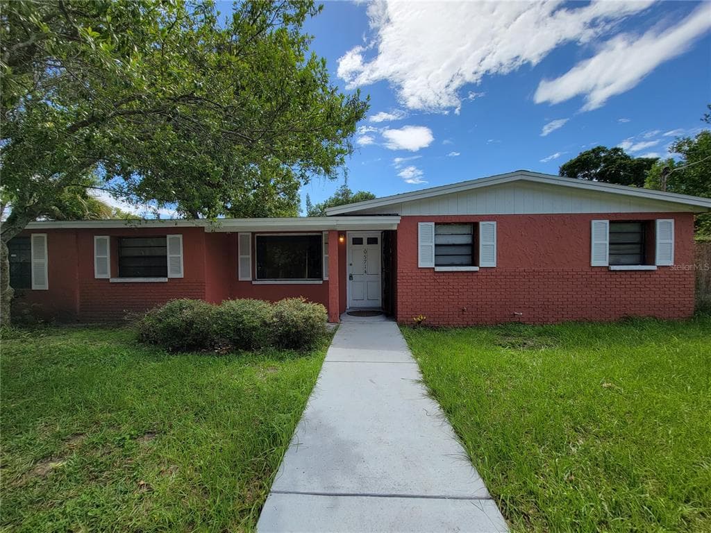5714 N 32ND STREET TAMPA, FL 33610