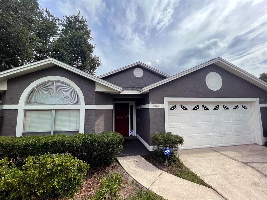 2802 N HORIZON PLACE OVIEDO, FL 32765
