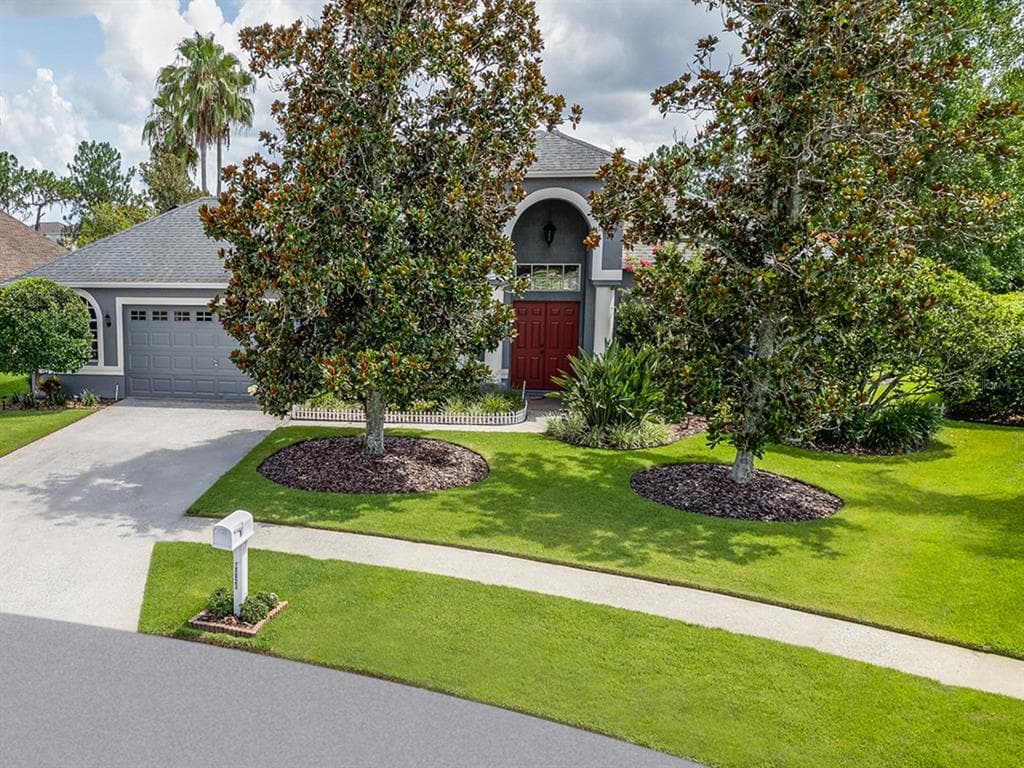 10023 CYPRESS SHADOW AVENUE TAMPA, FL 33647