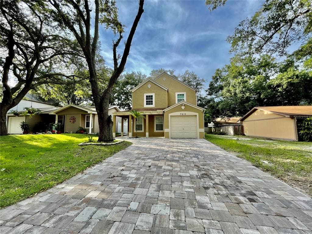 7610 GLADES COURT TEMPLE TERRACE, FL 33637
