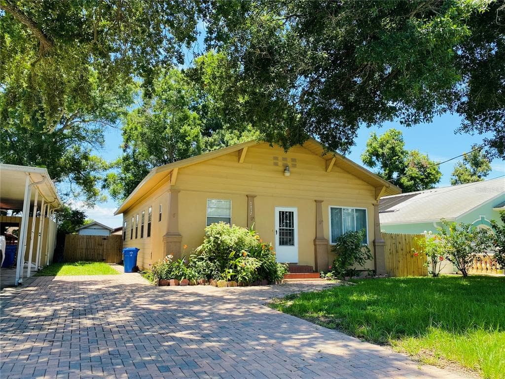 7012 N HUBERT AVENUE TAMPA, FL 33614