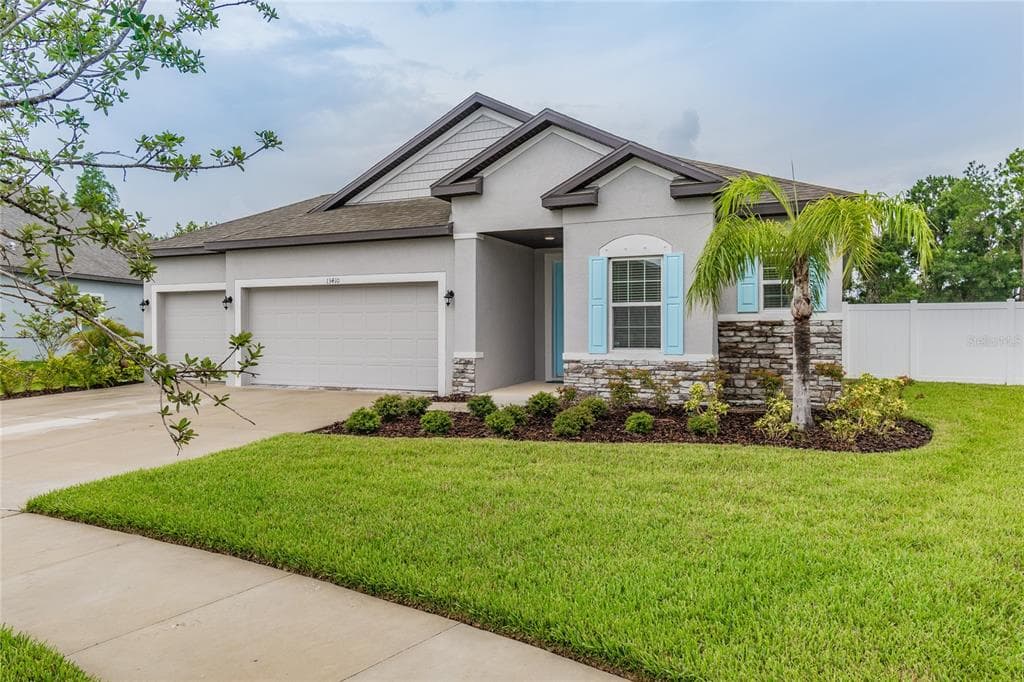 13410 LAKEVIEW OAKS LANE