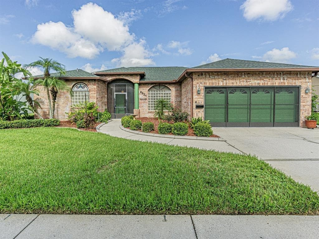 6921 STEPHENS PATH ZEPHYRHILLS, FL 33542