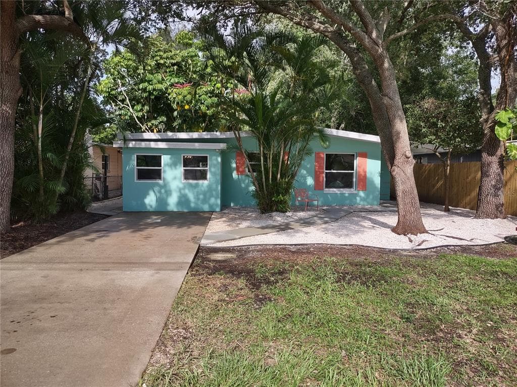7889 64TH STREET N