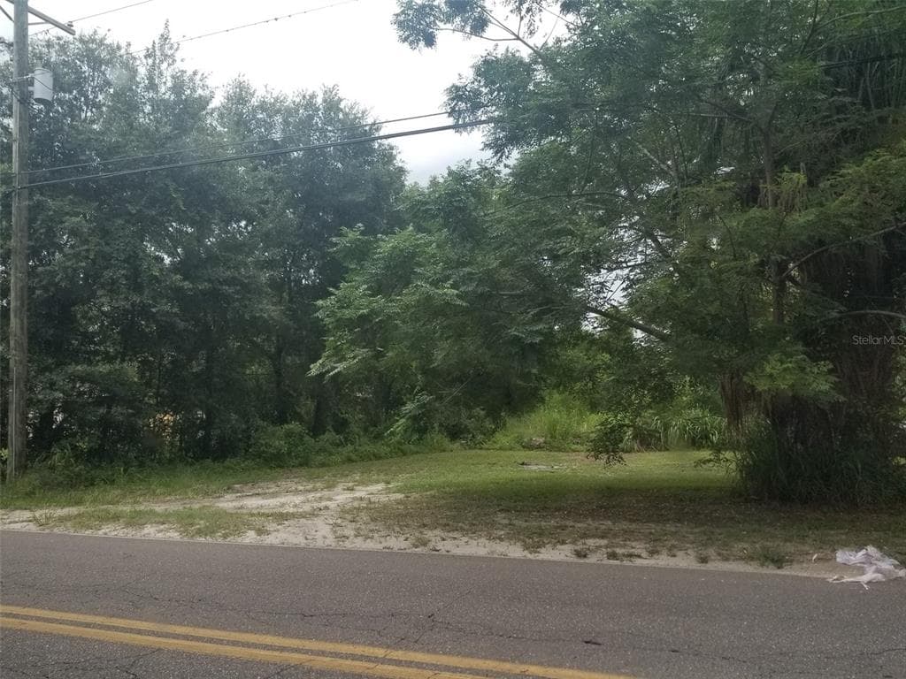 10618 DAVIS ROAD TAMPA, FL 33637