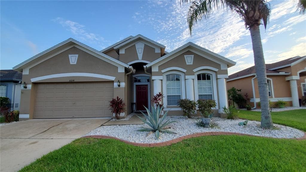 31218 CRESTMONT COURT WESLEY CHAPEL, FL 33543