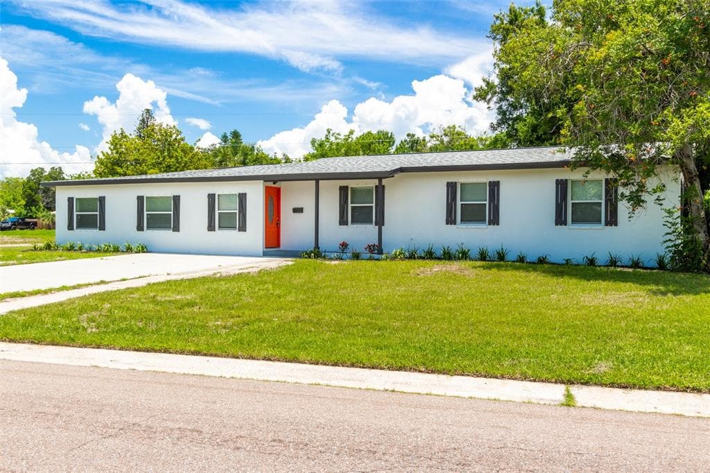 4000 MARLIN DRIVE SE