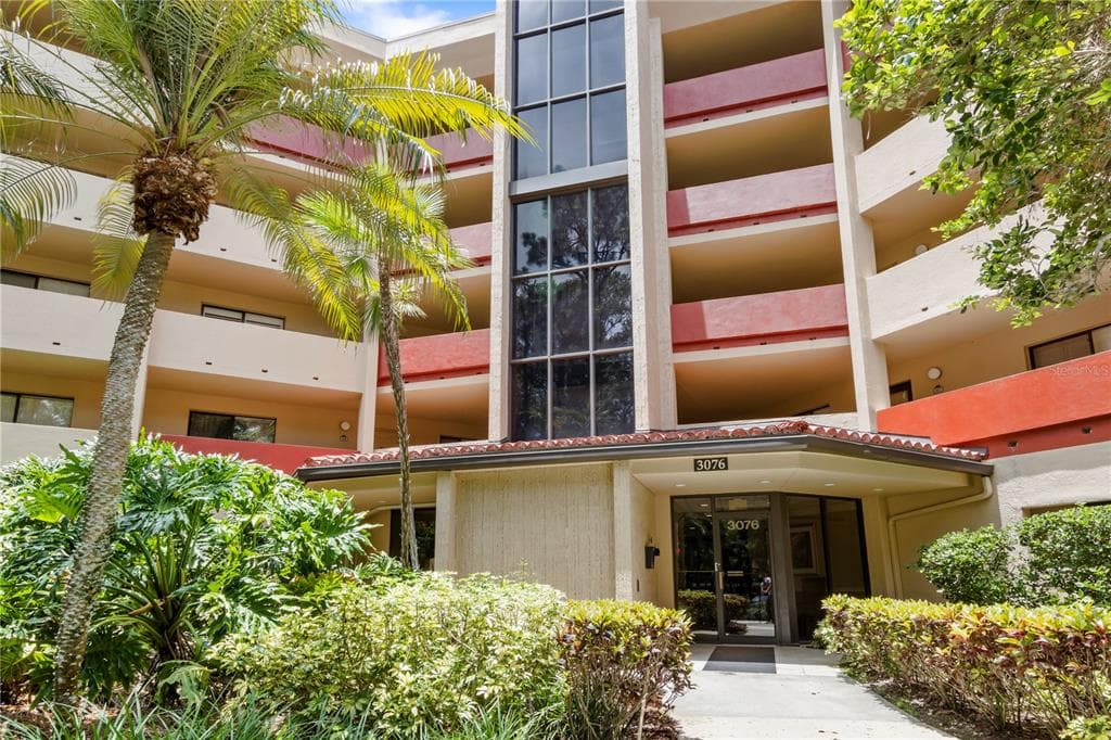 3076 EASTLAND BOULEVARD UNIT 204 CLEARWATER,, FL 33761