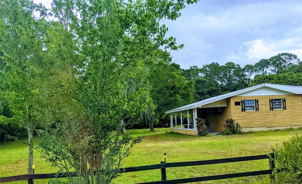 6204 BOYETTE ROAD