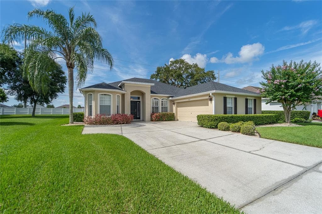 1742 BROOKSTONE WAY