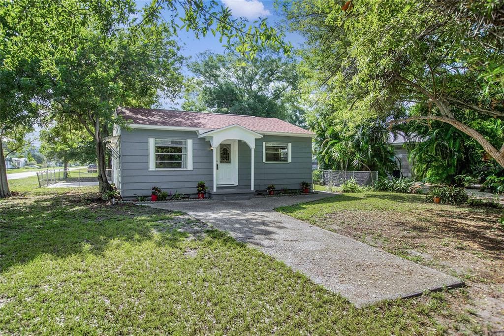 1102 60TH STREET S GULFPORT, FL 33707