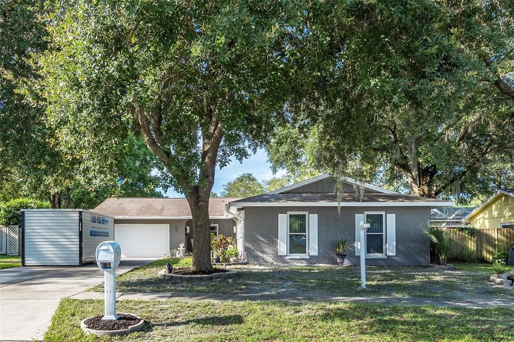 3725 SOUTHVIEW DRIVE BRANDON, FL 33511