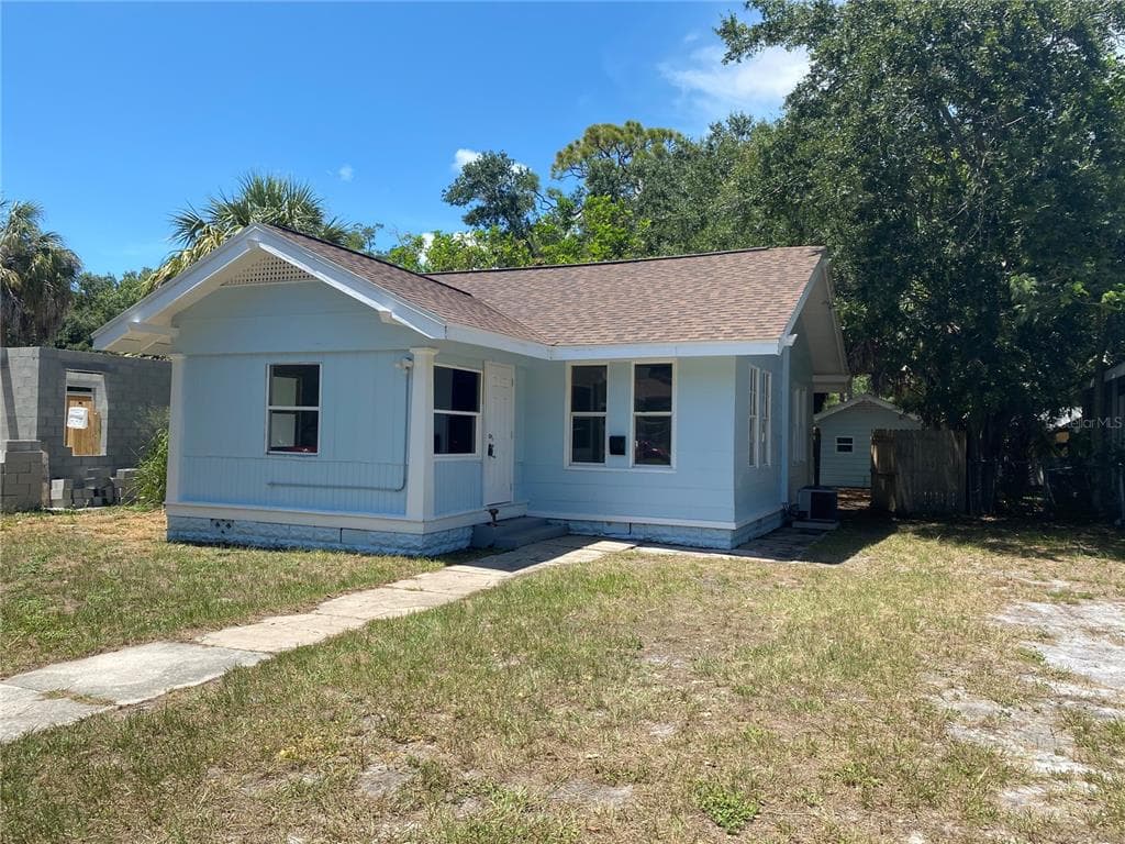 649 28TH AVENUE S ST PETERSBURG, FL 33705