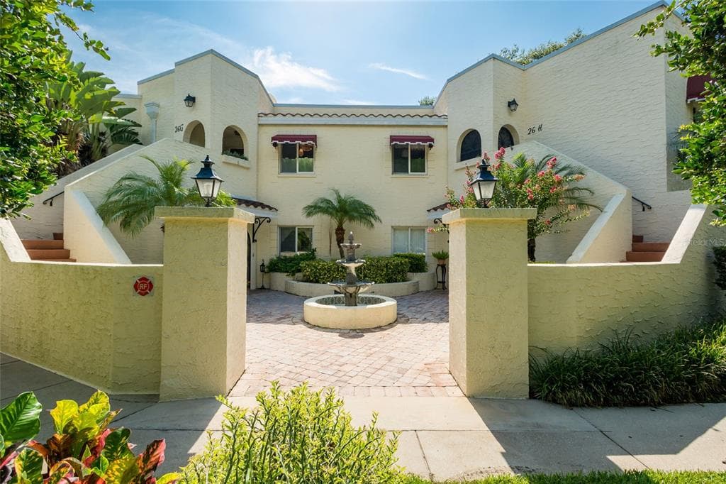 6101 34TH STREET W UNIT 26G BRADENTON, FL 34210