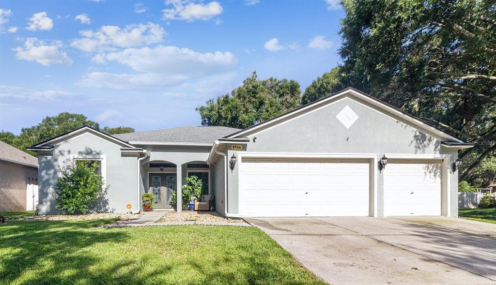 8946 ABERDEEN CREEK CIRCLE RIVERVIEW, FL 33569