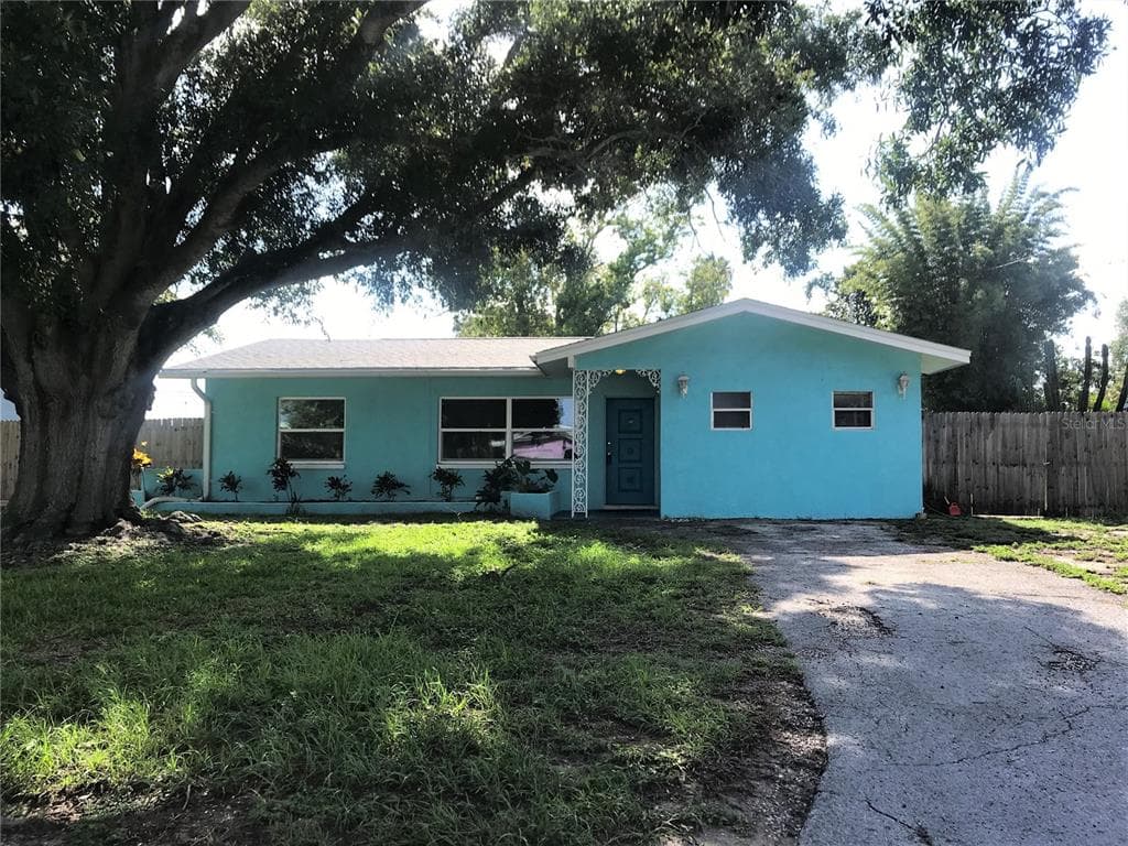 1017 BRITTON STREET LARGO, FL 33770