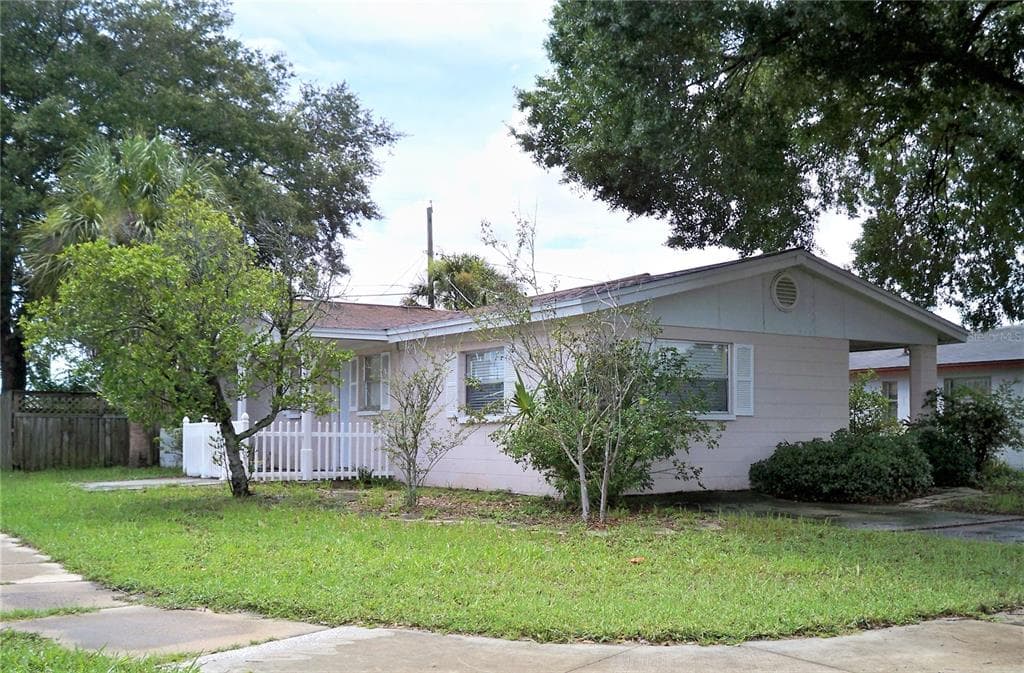 6802 N THATCHER AVENUE TAMPA, FL 33614
