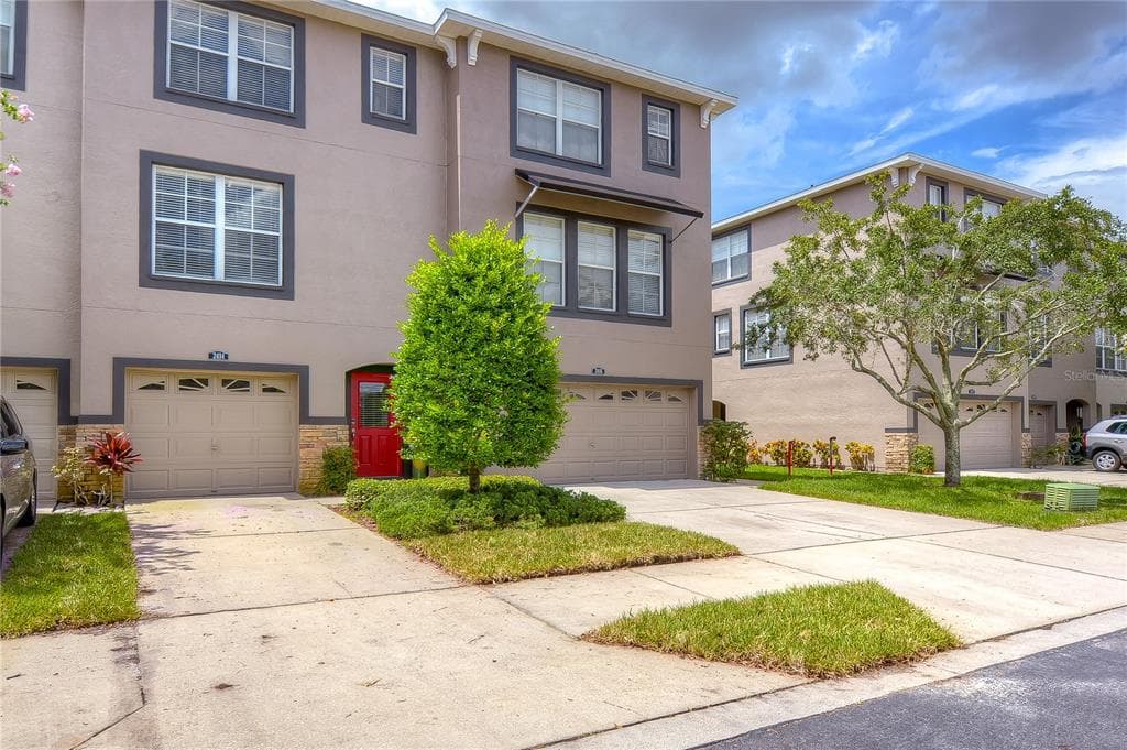 2414 MIDDLETON GROVE DRIVE BRANDON, FL 33511