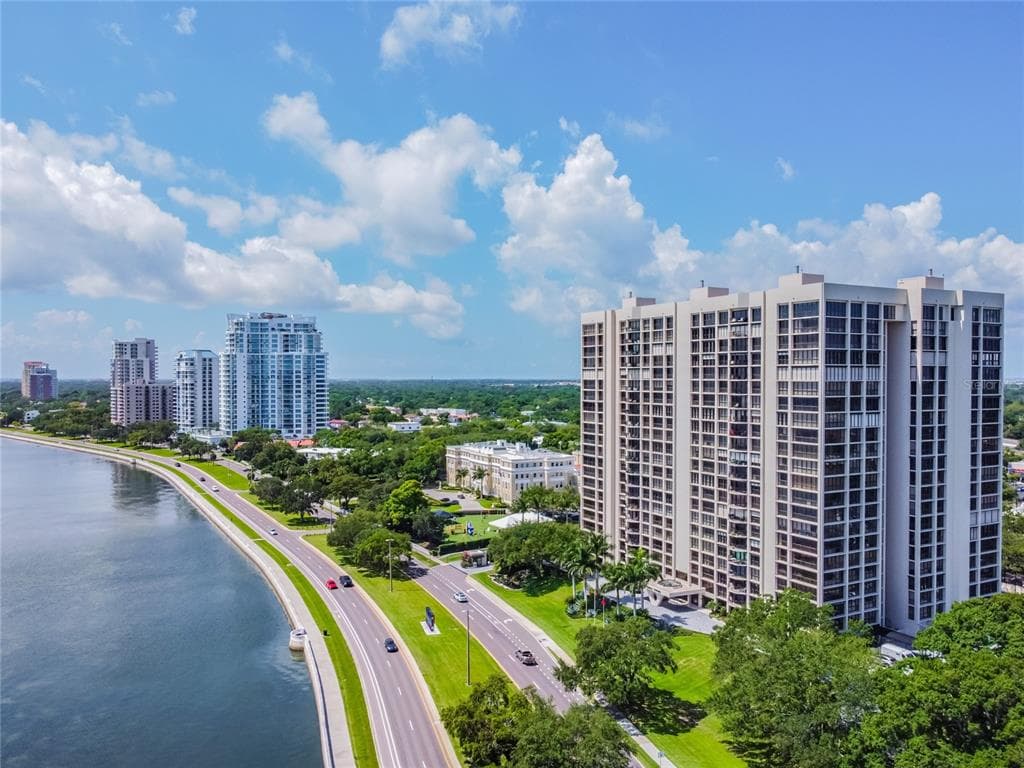3301 BAYSHORE BOULEVARD UNIT 1110A TAMPA, FL 33629