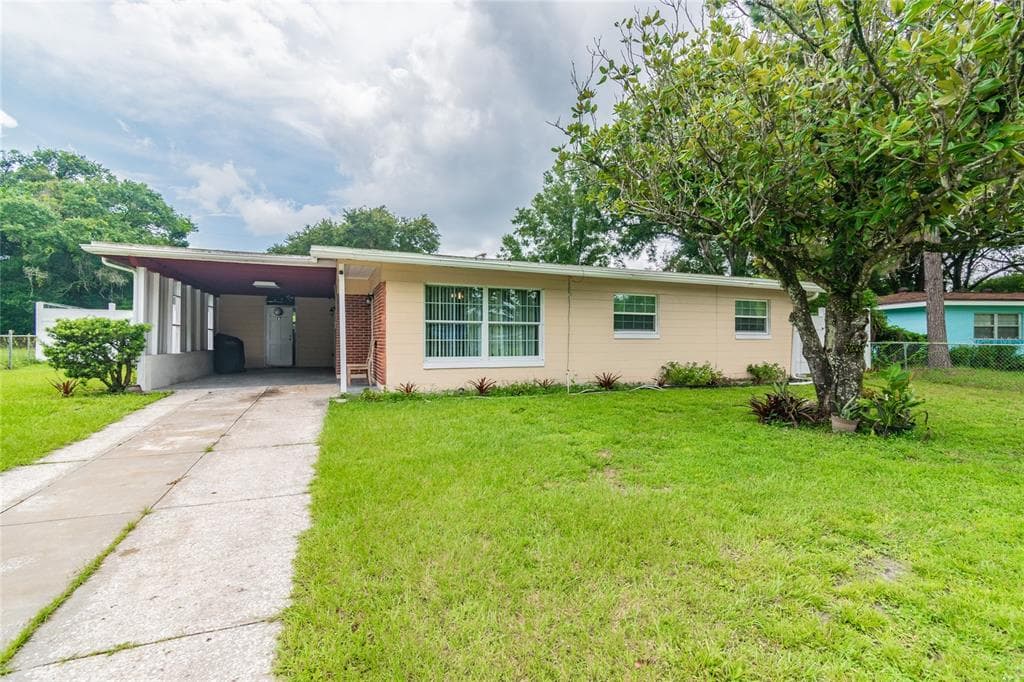 4521 DOLPHIN TAMPA, FL 33617