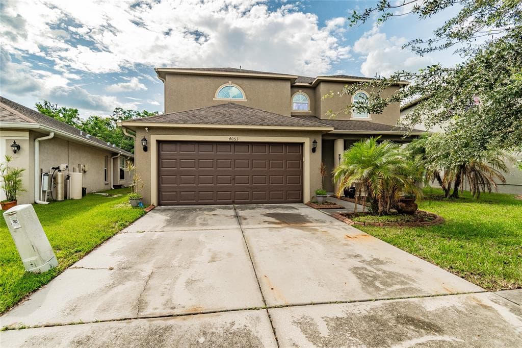 4053 HUNTINGDALE COURT WESLEY CHAPEL, FL 33543