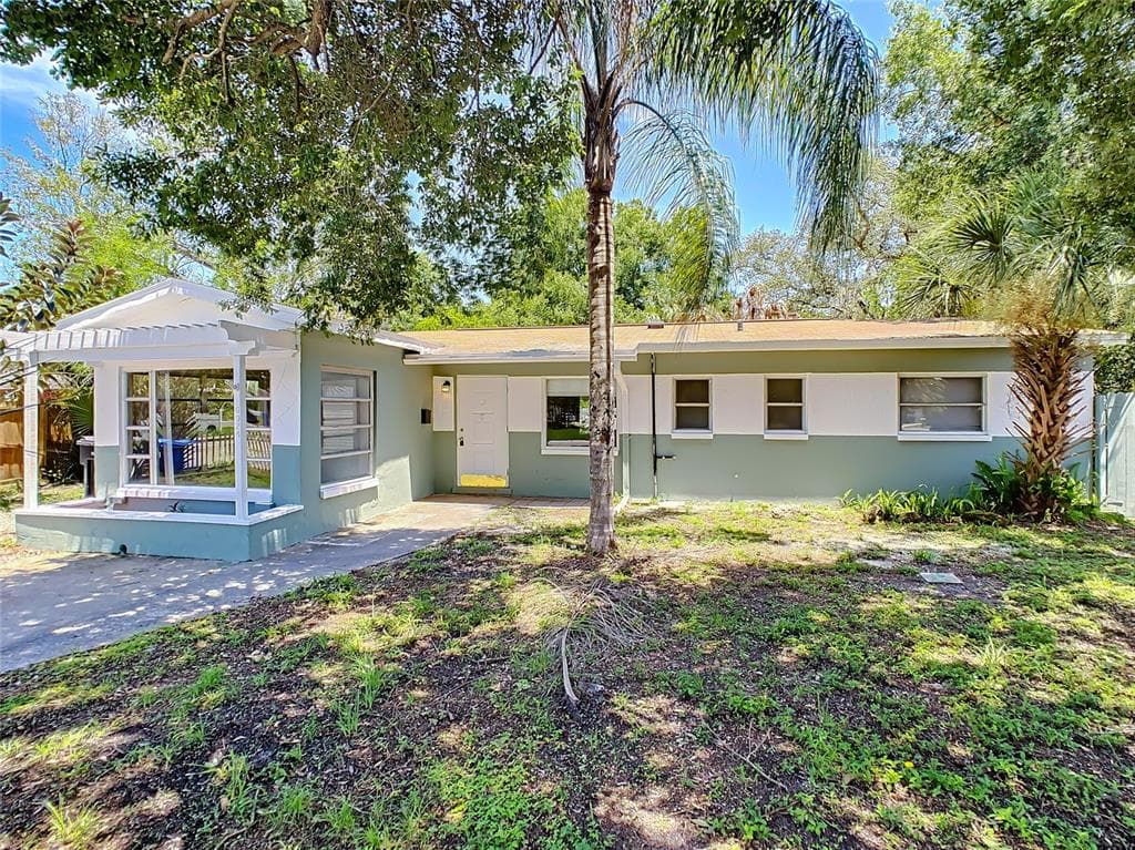 6924 DIMARCO ROAD TAMPA, FL 33634