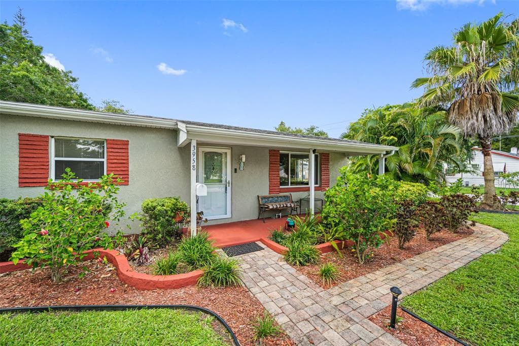 3958 11TH AVENUE N ST PETERSBURG, FL 33713