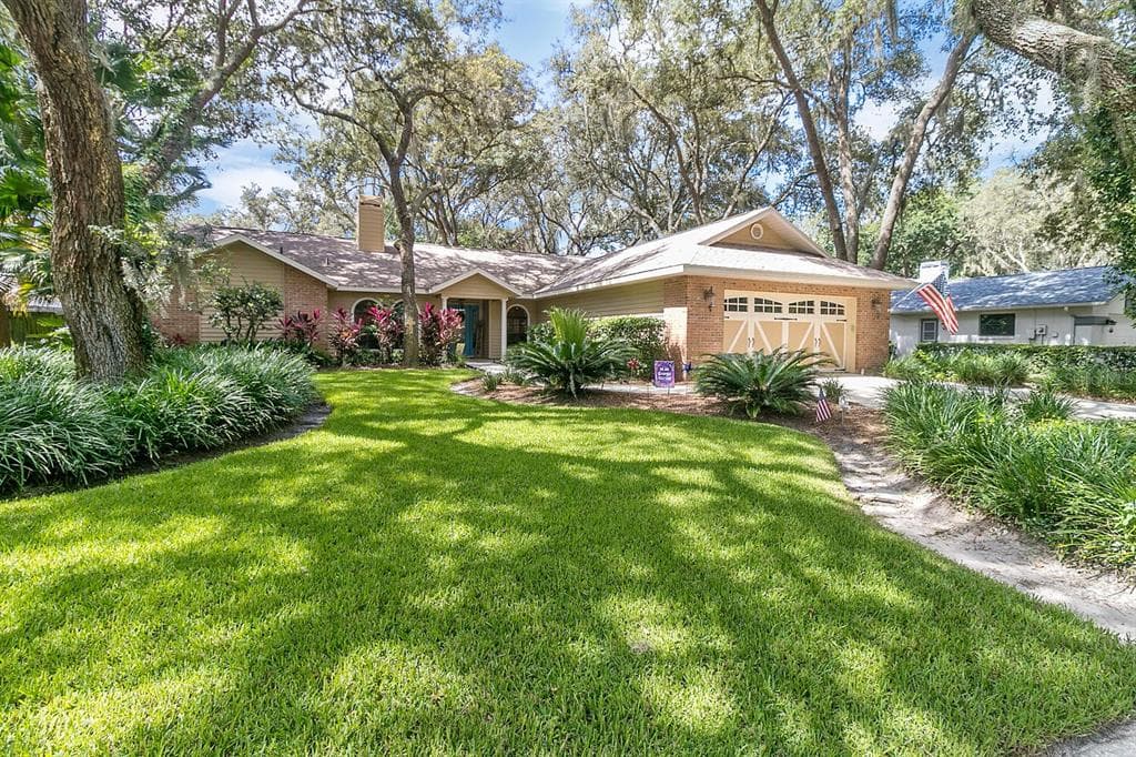 2809 SAINT CLOUD OAKS DRIVE VALRICO, FL 33594