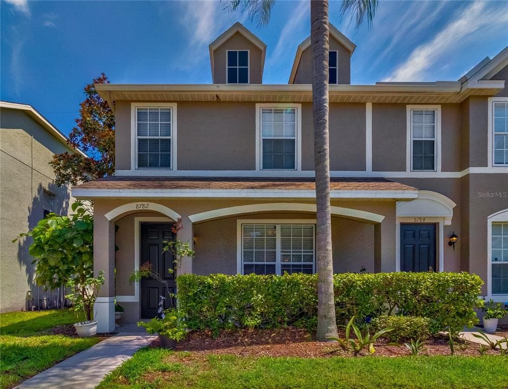 8782 CHRISTIE DRIVE LARGO, FL 33771