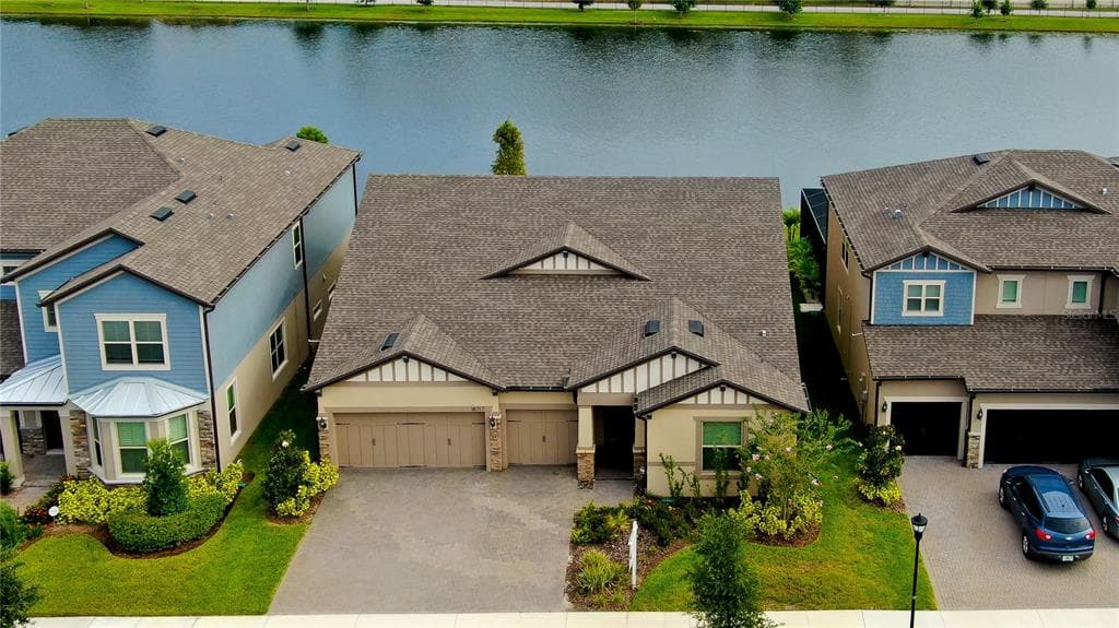 18717 BIRCHWOOD GROVES DRIVE LUTZ, FL 33558
