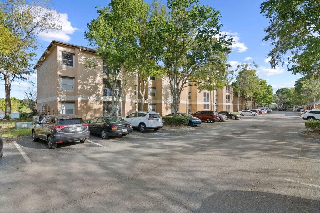 8801 LATREC AVENUE UNIT 8105 ORLANDO, FL 32819