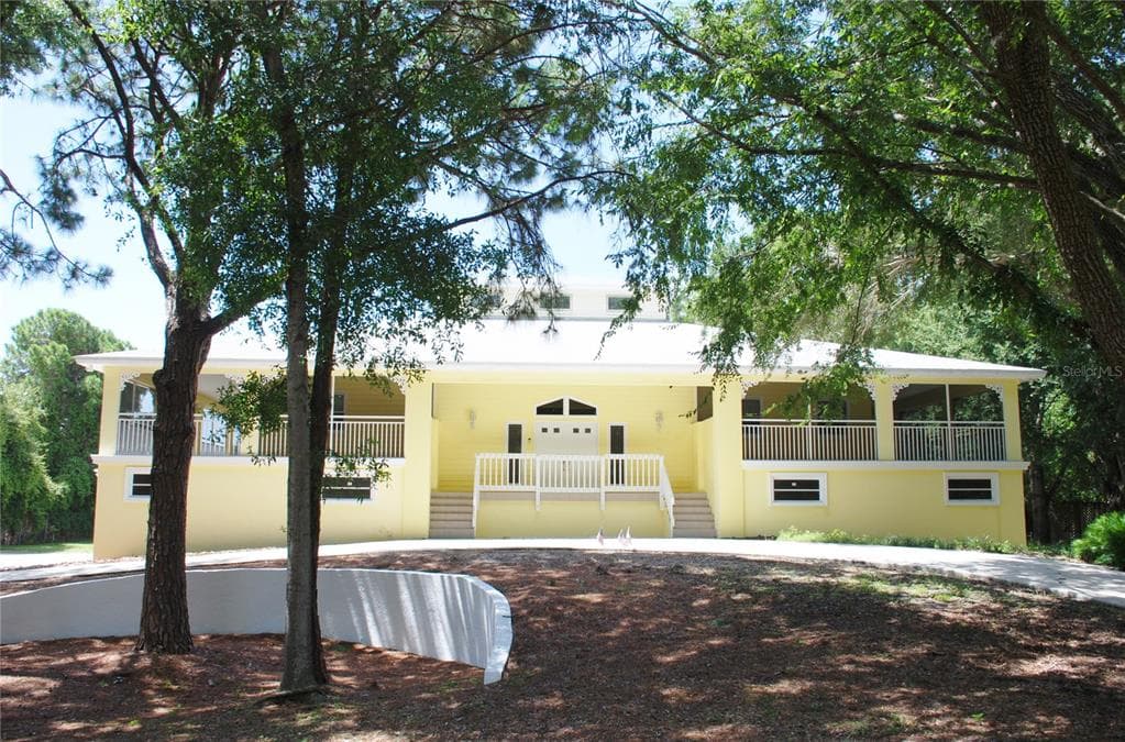 9660 90TH AVENUE N SEMINOLE, FL 33777
