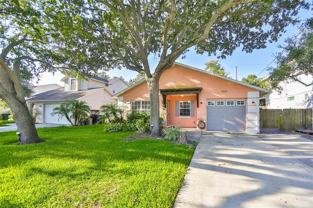 3122 W HARTNETT AVENUE TAMPA, FL 33611