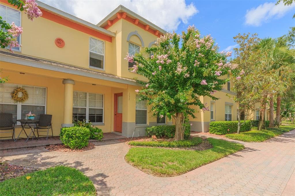 132 COQUINA BAY DRIVE ST PETERSBURG, FL 33705