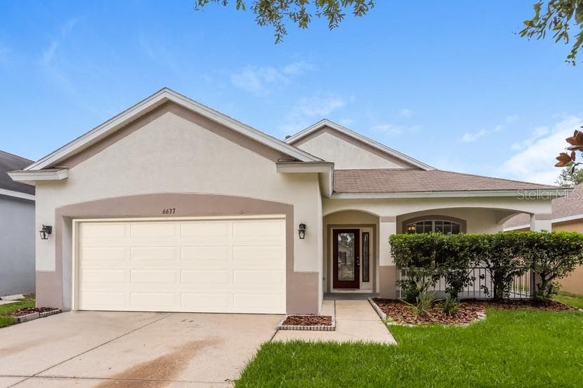 6637 CAMBRIDGE PARK DRIVE APOLLO BEACH, FL 33572