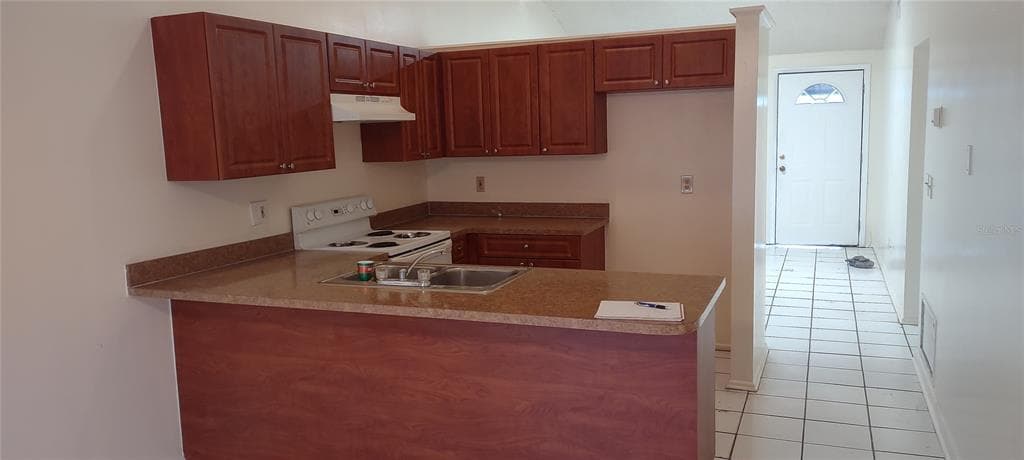 8507 COLLEEN COURT TAMPA, FL 33615