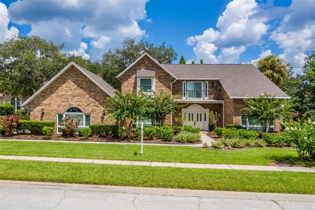 1005 EMERALD CREEK DRIVE VALRICO, FL 33596